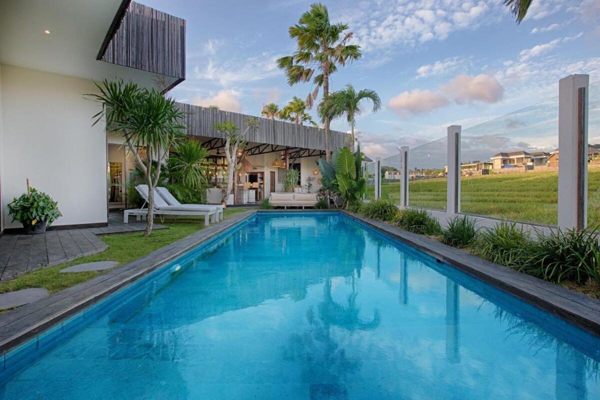 Spacious 7br Amaya & Gaia-umalas Villa Seminyak (Bali)